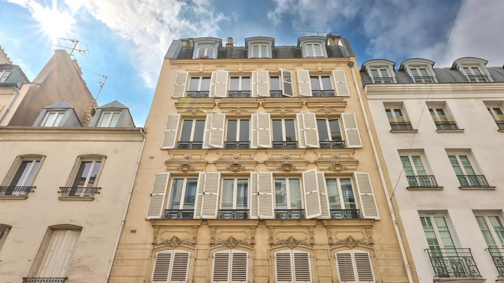 Apartmán Stylish 2Br In Private Mansion At Rue De Passy Paříž
